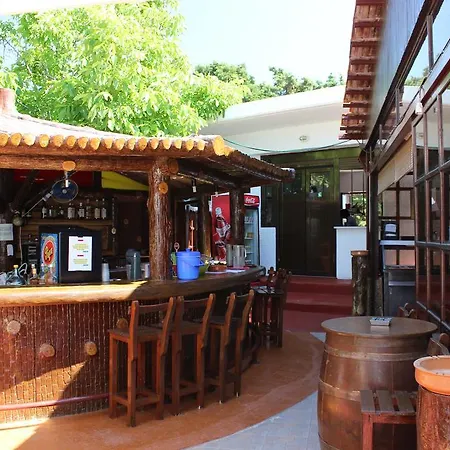 Corellia Asterias Beach 酒店 2*